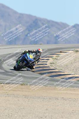 media/Oct-05-2025-CVMA (Sun) [[beeef4f201]]/Race 11-500-400(4)-350 Supersport/